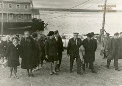 Встреча первого секретаря партии 30-х гг. Искры И. А. в 1970 год на набережной в Енисейске.